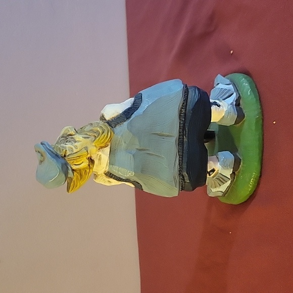 The Golfer - The David Frykman Portfolio, Coyne's & Co. - Golfer in Blue Outfit - Picture 3 of 6